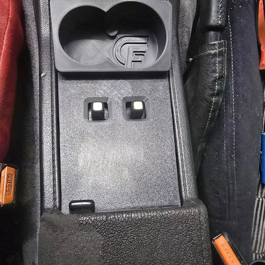 Z31 Center Console with Cup Holders
